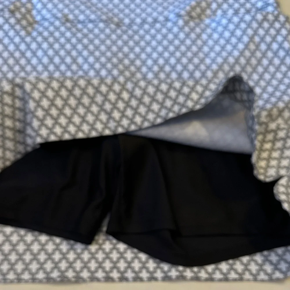 Patterned Skort - Picture 5 of 8